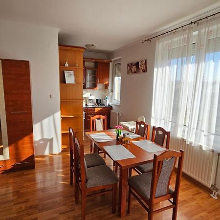 Fischer Apartman 3 Hajdúszoboszló Extérieur photo