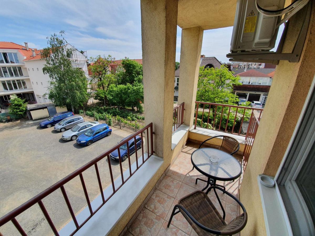 Fischer Apartman 3 Hajdúszoboszló Extérieur photo