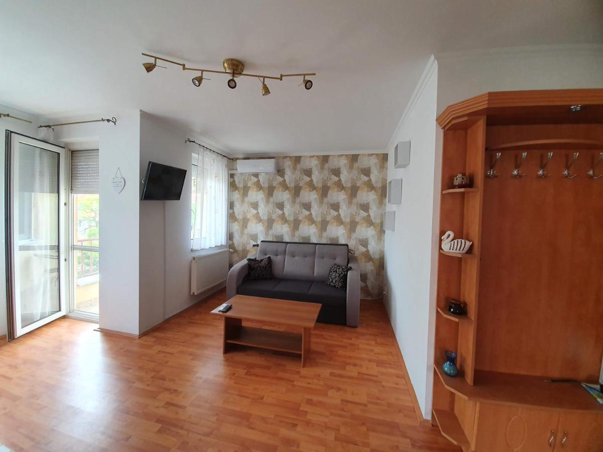 Fischer Apartman 3 Hajdúszoboszló Extérieur photo