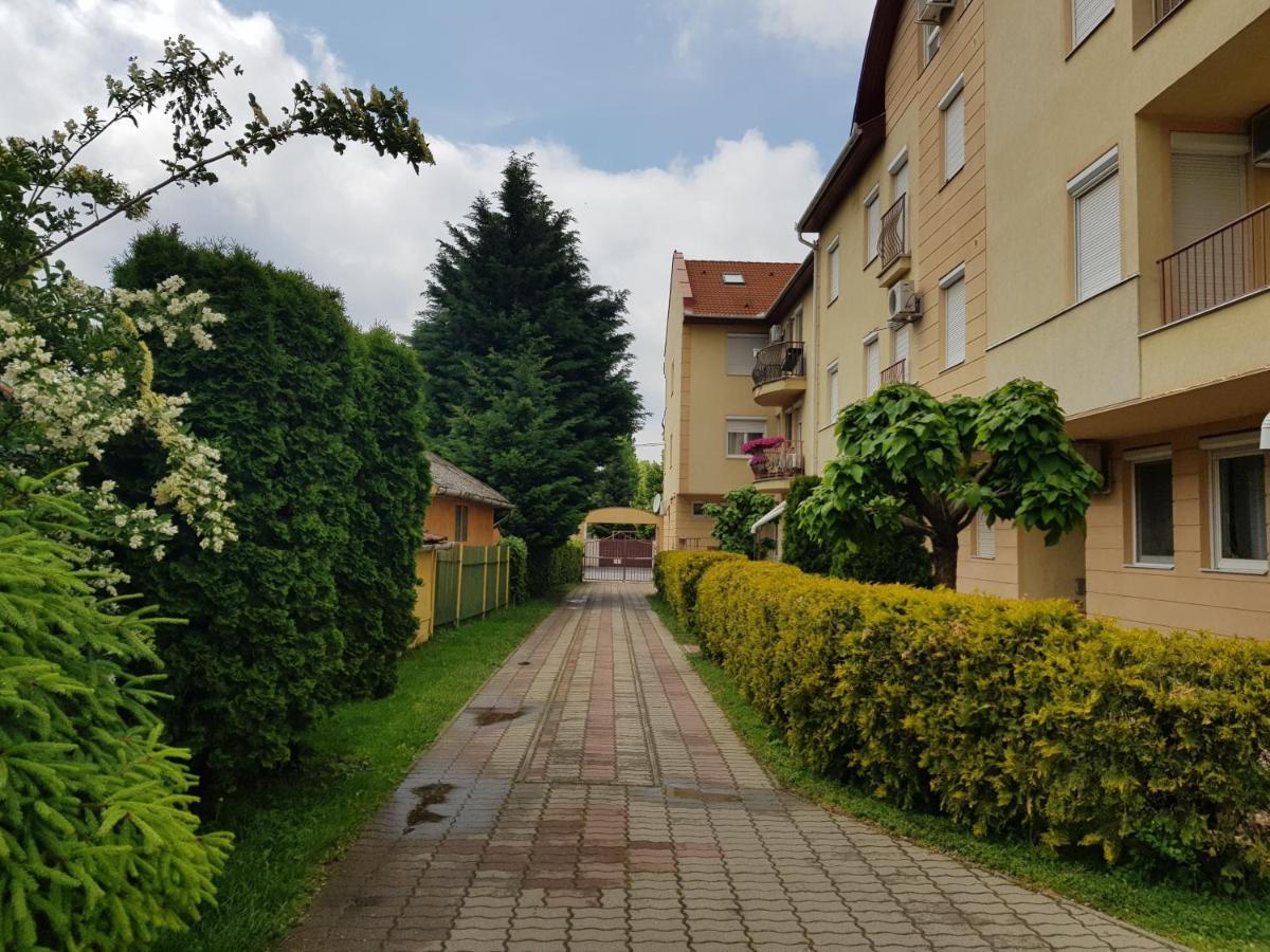 Fischer Apartman 3 Hajdúszoboszló Extérieur photo